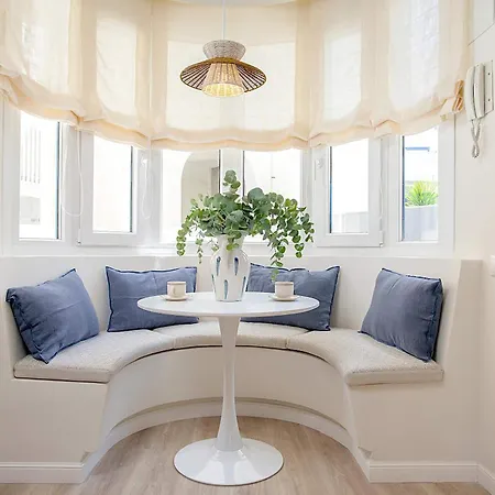 Genteel House Apartment *