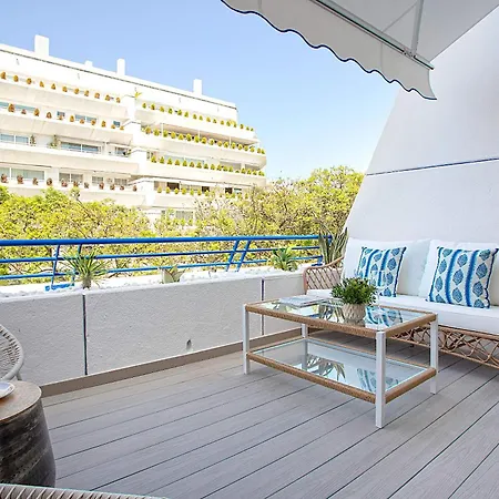 Apartment Genteel House *